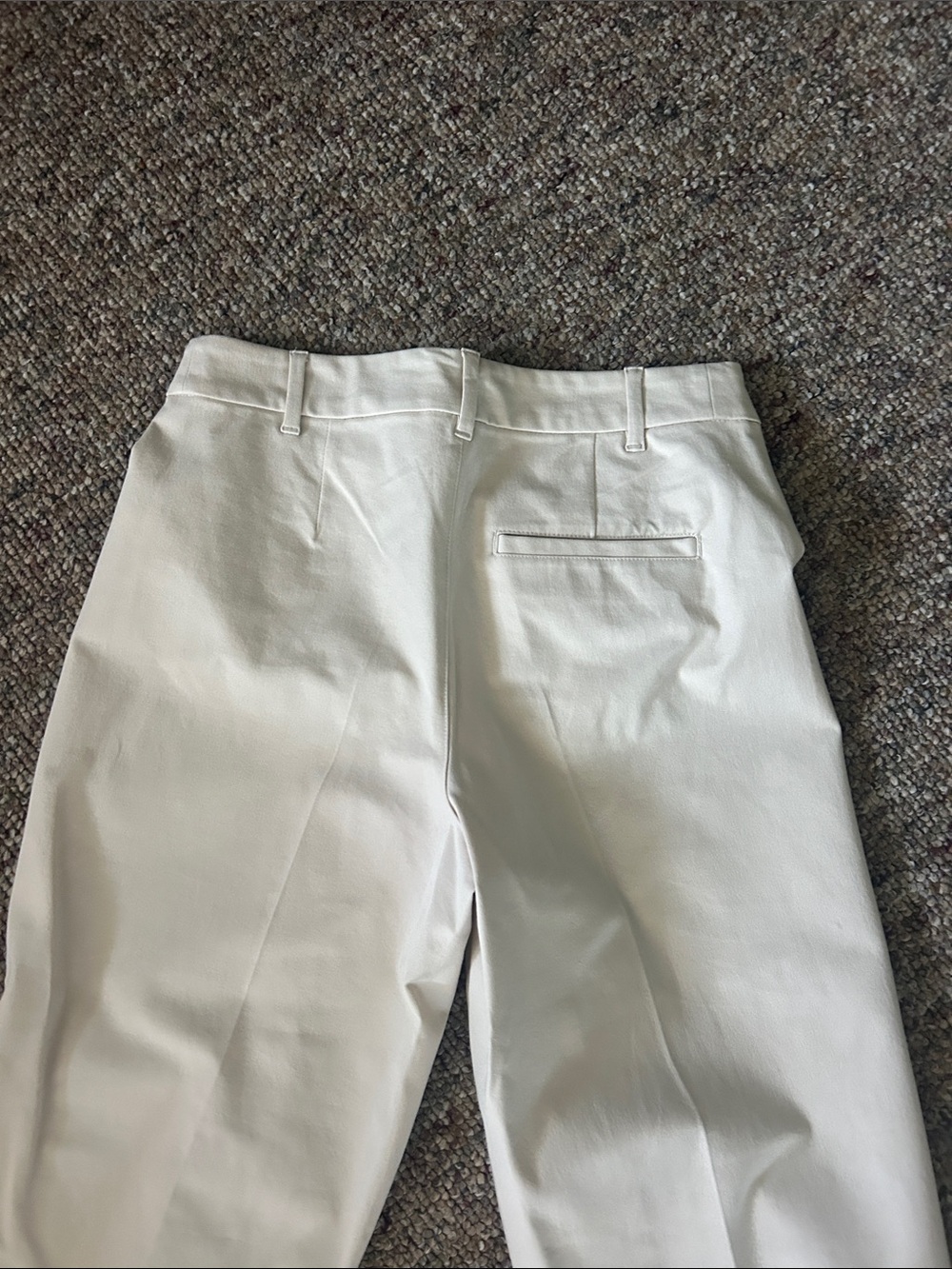 Old Navy Women's Cream Ankle-Length Dress Pants - Picture 5 of 5